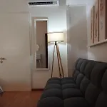 アパート Nikolas House アスプロヴァルタ