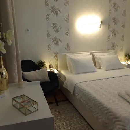 Nikolas House Appartement