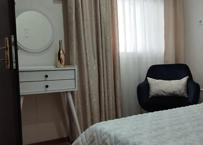 Nikolas House Аспровальта