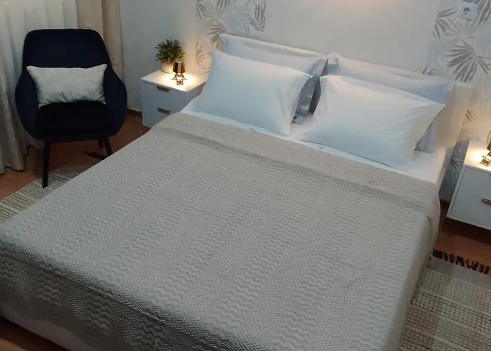 Nikolas House Апартаменты Аспровальта